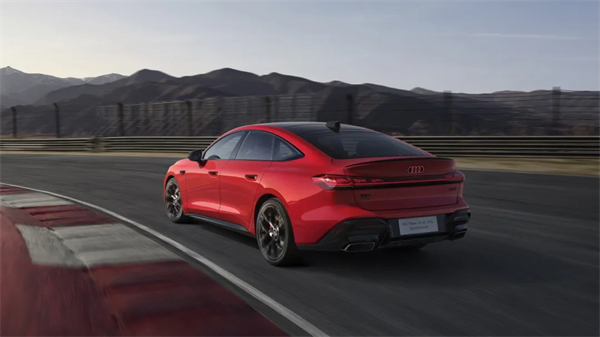 全新上汽奥迪A5L Sportback正式上市，限时臻享价25.99万元起